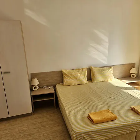 двустаен Apartament Pomorie